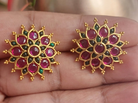 Medium Sized Round Shaped Kempu Studs