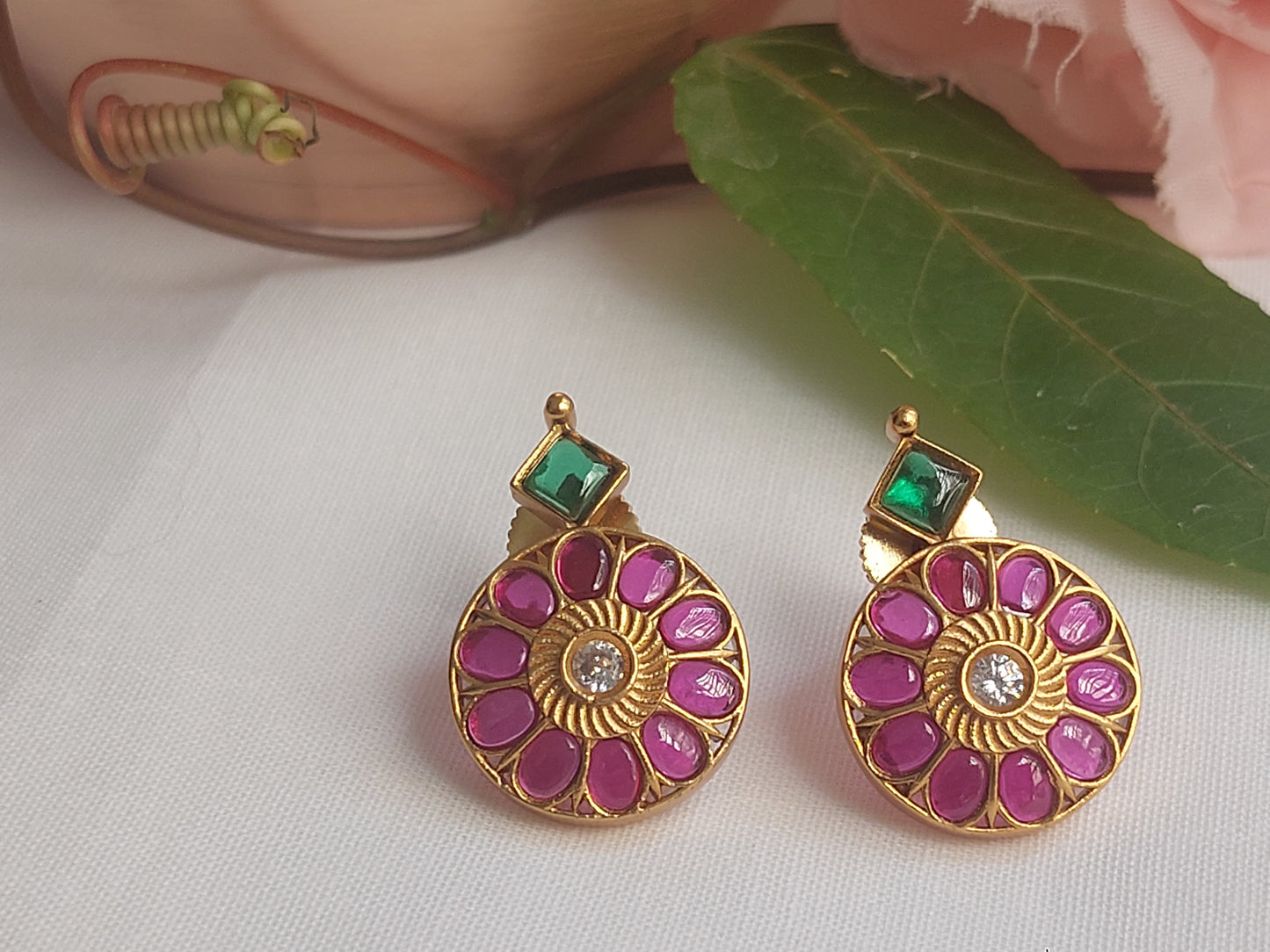 Kempu Studs In Pink & Green