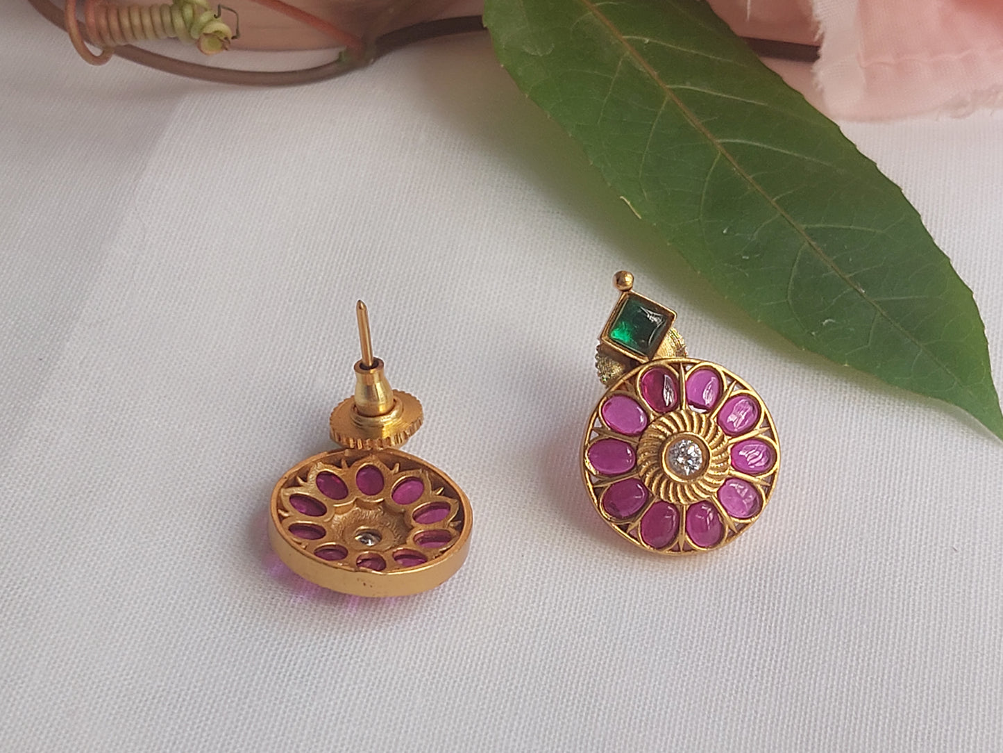 Kempu Studs In Pink & Green