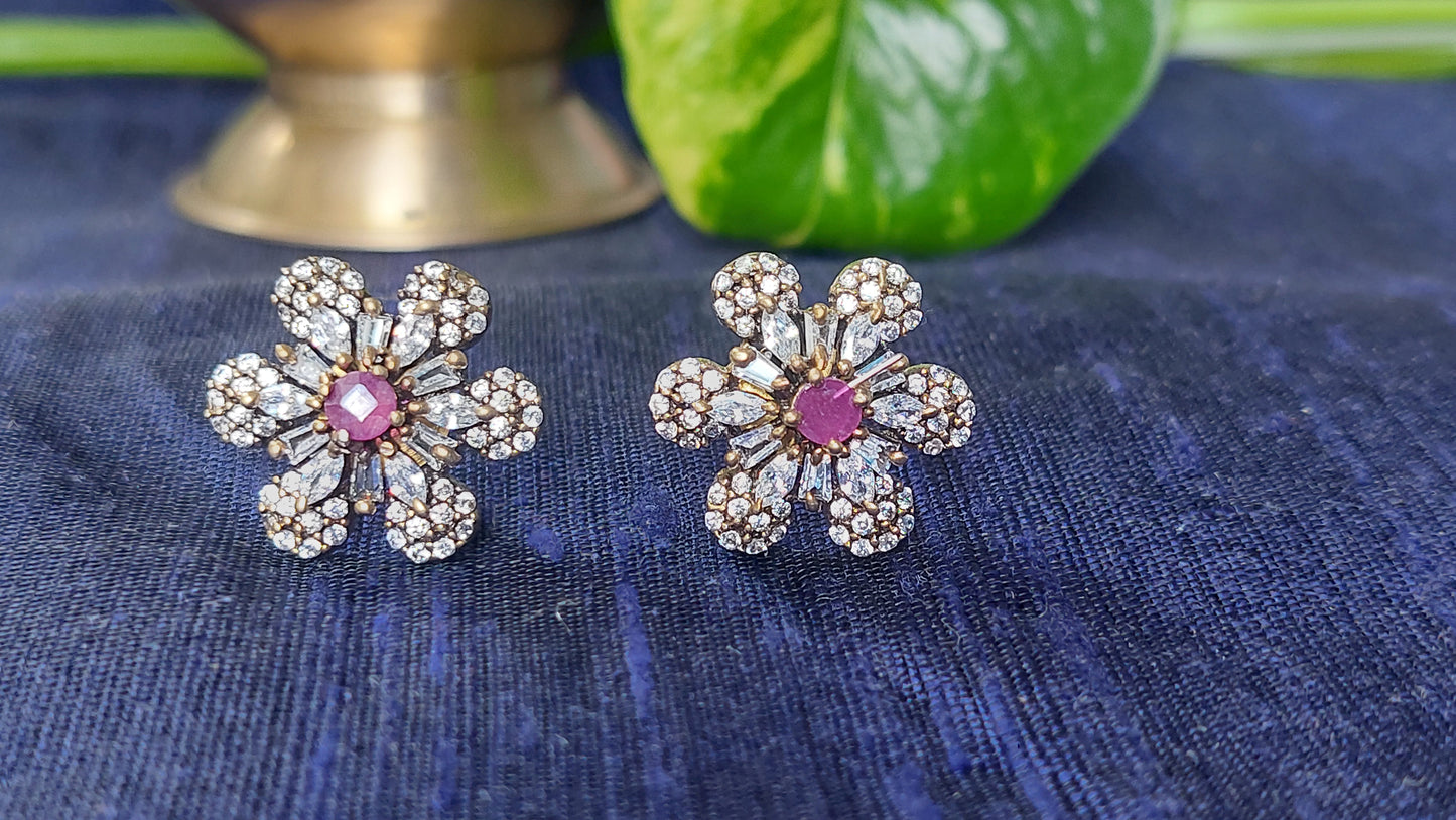 Floral studs in Red and white stones