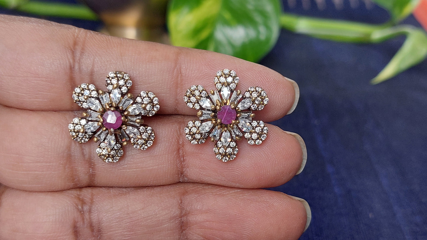 Floral studs in Red and white stones